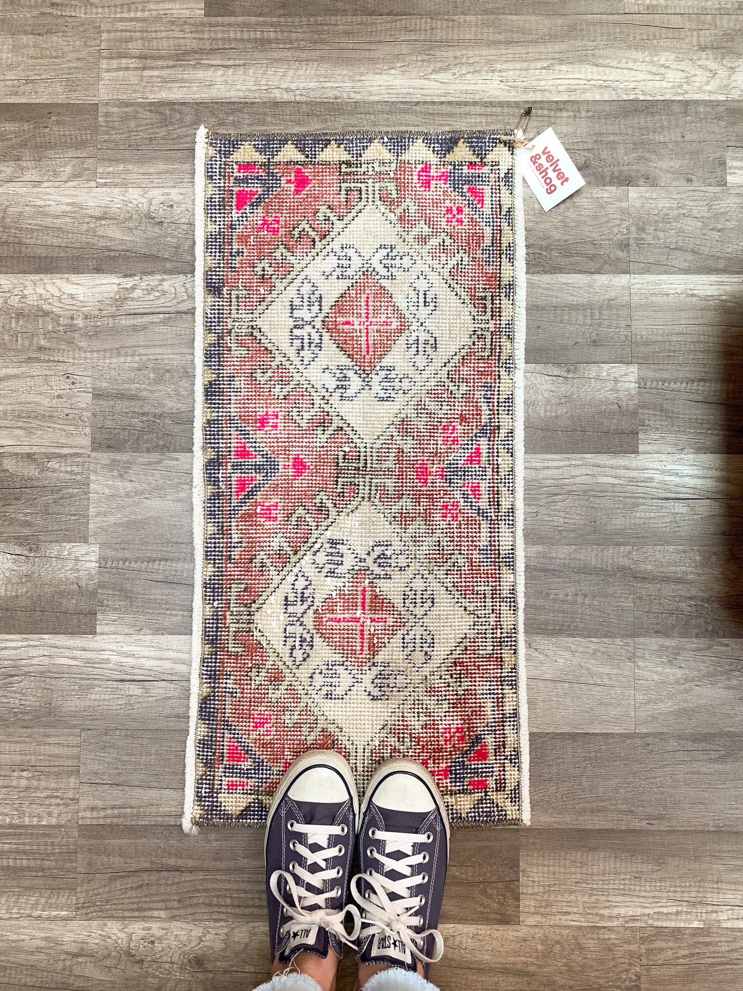 No. 615 - 1.2' x 2.6' Vintage Turkish Mini Rug