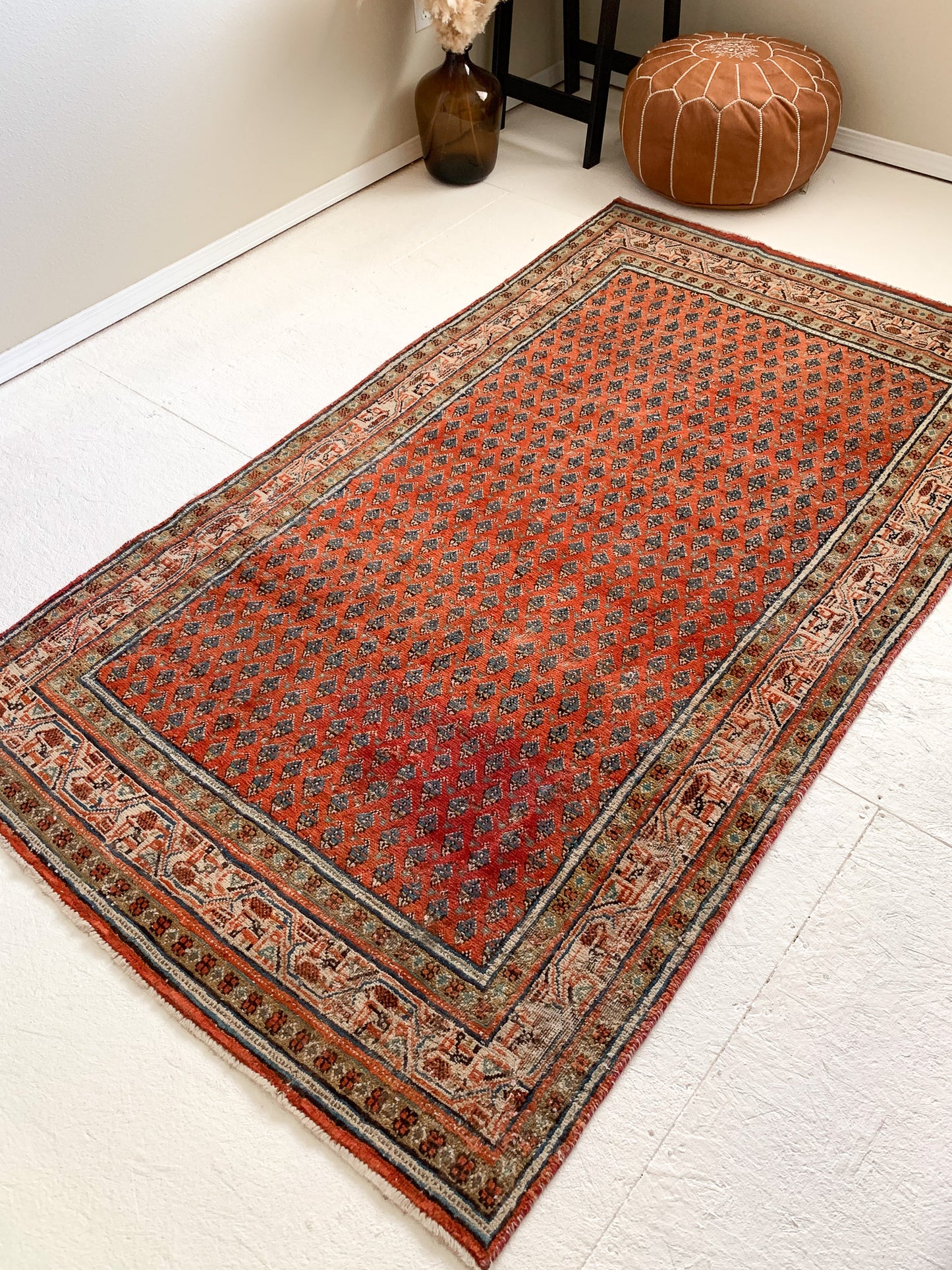 No. A1078 - 4.1' x 7.3' Vintage Persian Area Rug