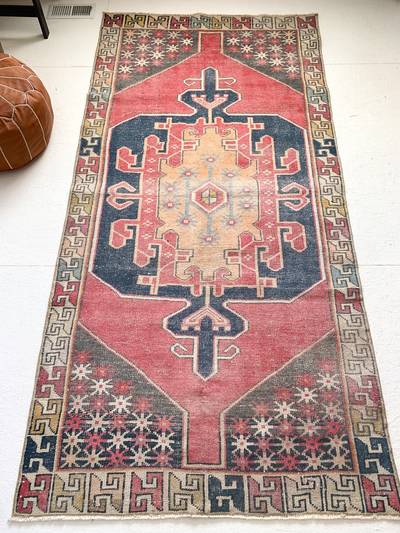 No. A1076 - 4.1' x 8.4' Vintage Turkish Area Rug