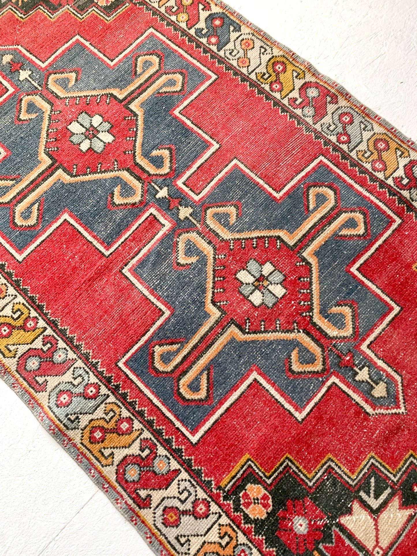 No. A1075 - 4.0' x 8.3' Vintage Turkish Area Rug