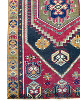 Load image into Gallery viewer, No. A1073 - 3.0&#39; x 5.1&#39; Vintage Turkish Area Rug
