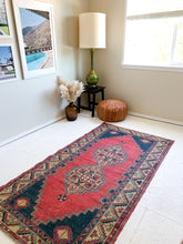 Load image into Gallery viewer, No. A1060 - 3.8&#39; x 7.1&#39; Vintage Turkish Area Rug
