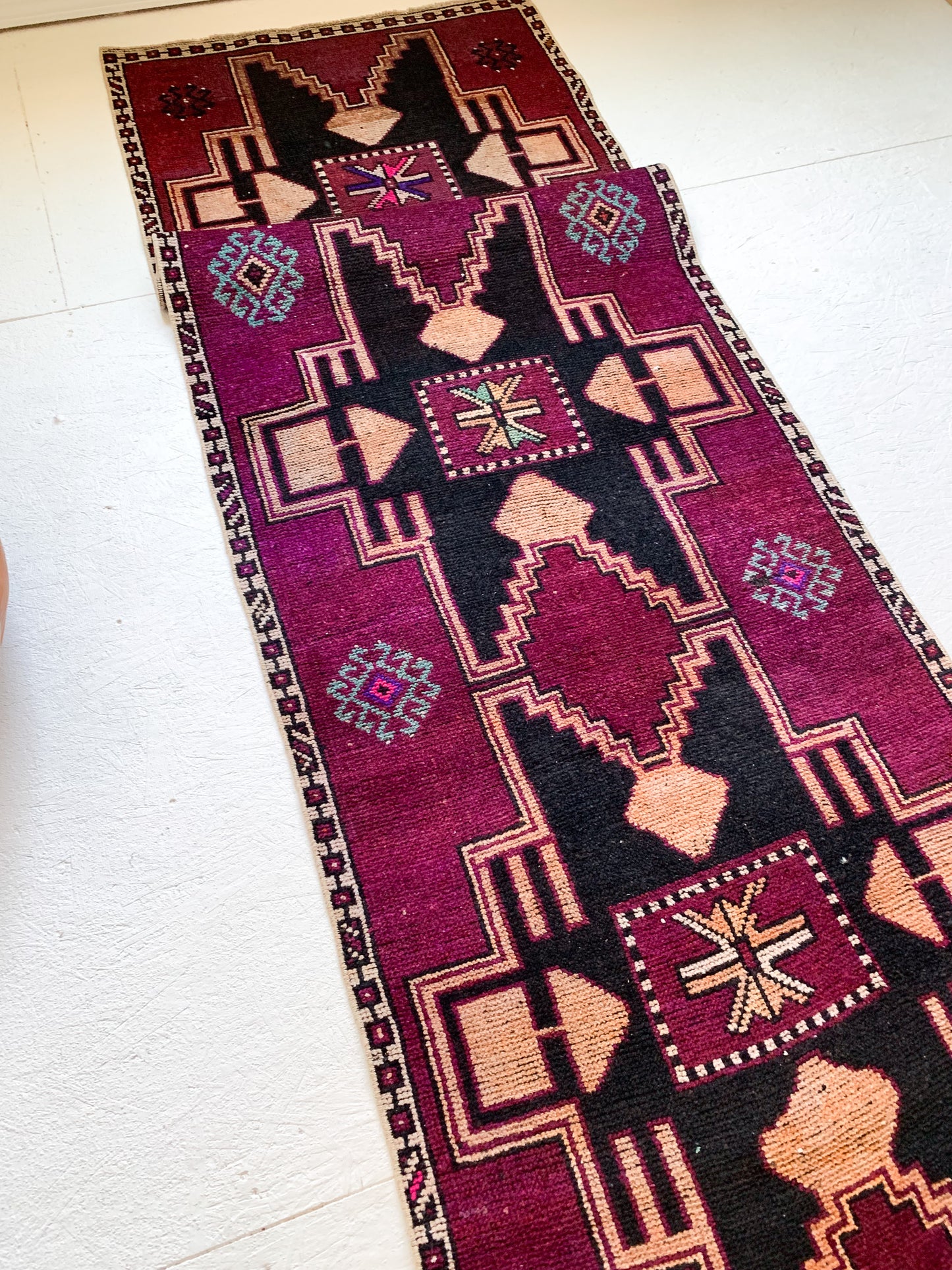 No. R1059 - 2.7' x 10.6' Vintage Turkish Runner Rug