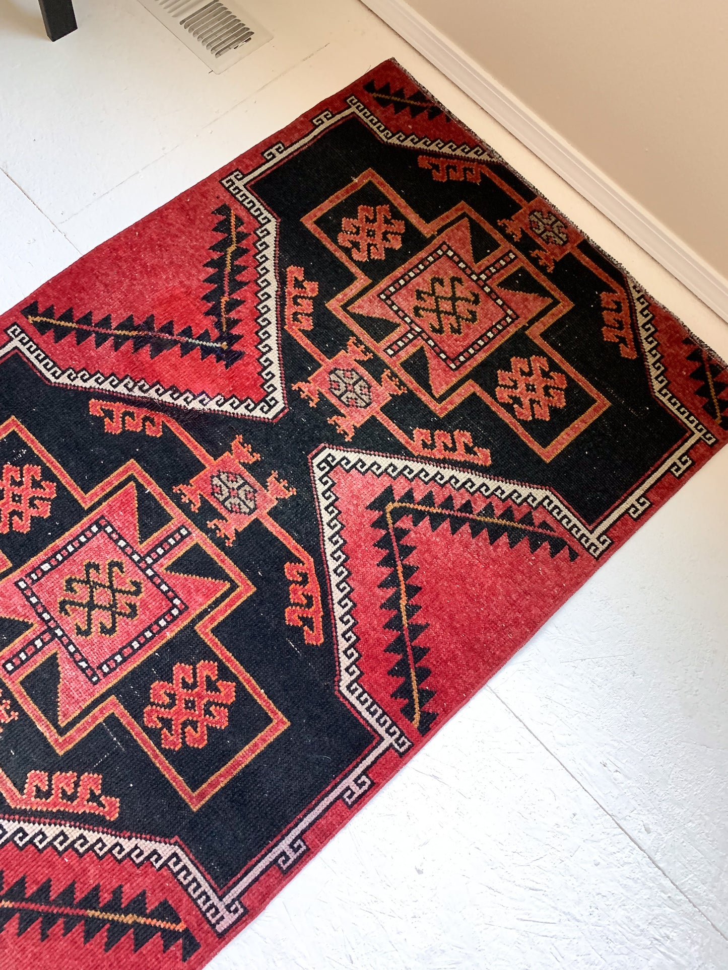 Reserved for Ann - No. R1058 - 3.0' x 9.6' Vintage Turkish Runner Rug