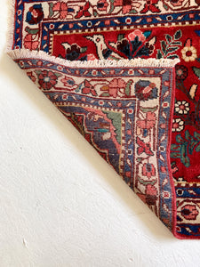 No. A1065 - 2.3' x 3.8' Vintage Persian Bakhtiari Pictorial Area Rug