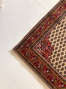 No. A1063 - 3.9' x 6.3' Vintage Persian Saraband Area Rug