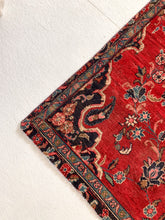 Load image into Gallery viewer, No. A1072 - 4.0&#39; x 7.5&#39; Vintage Persian Lilihan Area Rug
