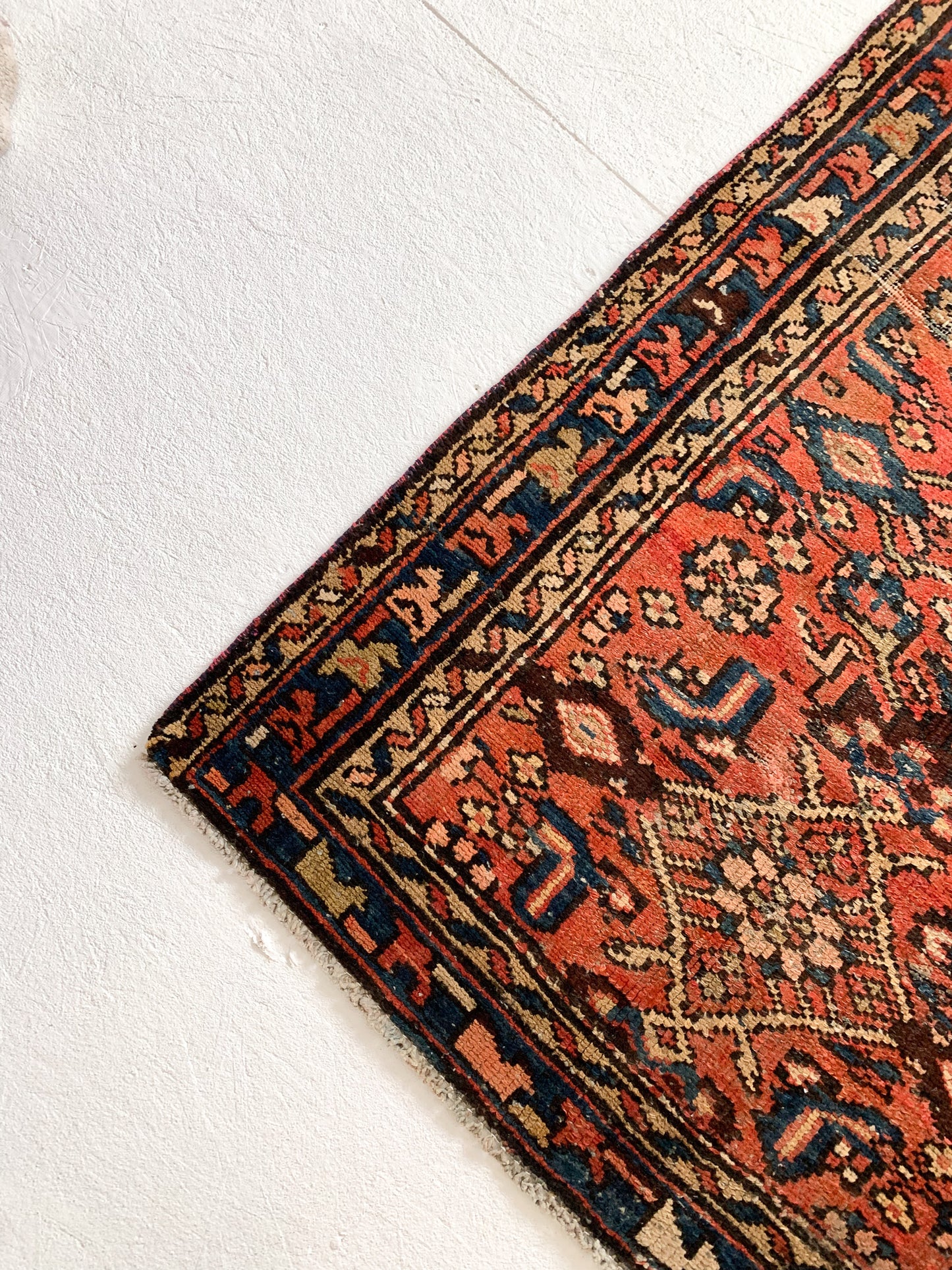 Reserved for Sarah - No. A1070 - 3.2' x 6.1' Vintage Persian Area Rug