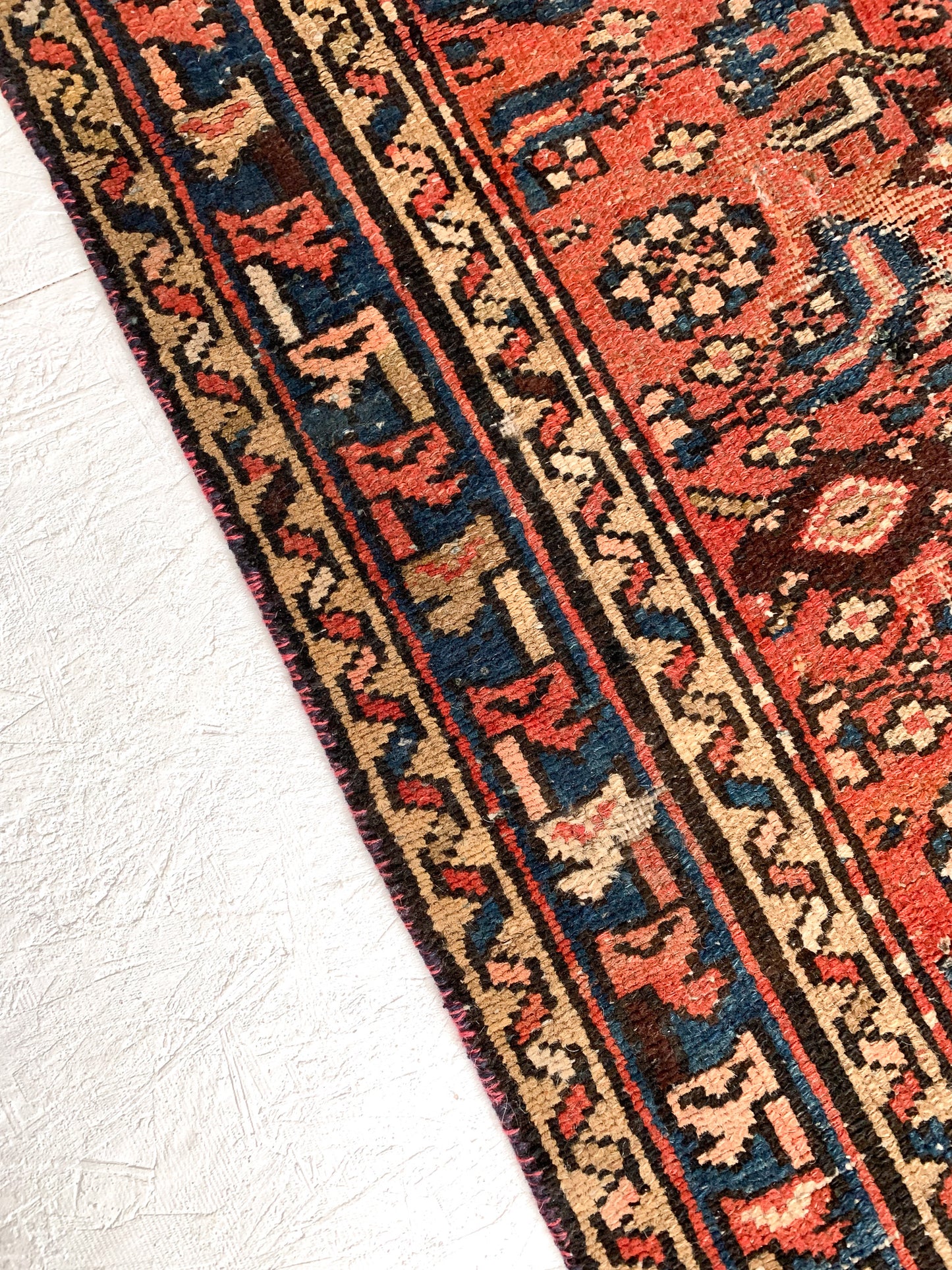 Reserved for Sarah - No. A1070 - 3.2' x 6.1' Vintage Persian Area Rug