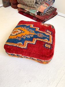 Moroccan Rug Floor Pouf / Pet Bed #343