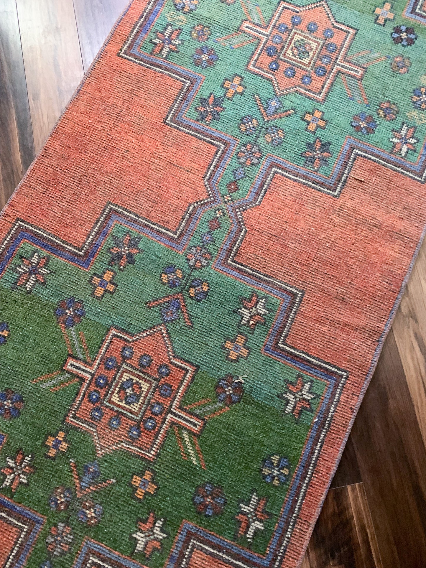 Vintage Turkish Runner Rug No. R1183 - 2.8' x 8.5'