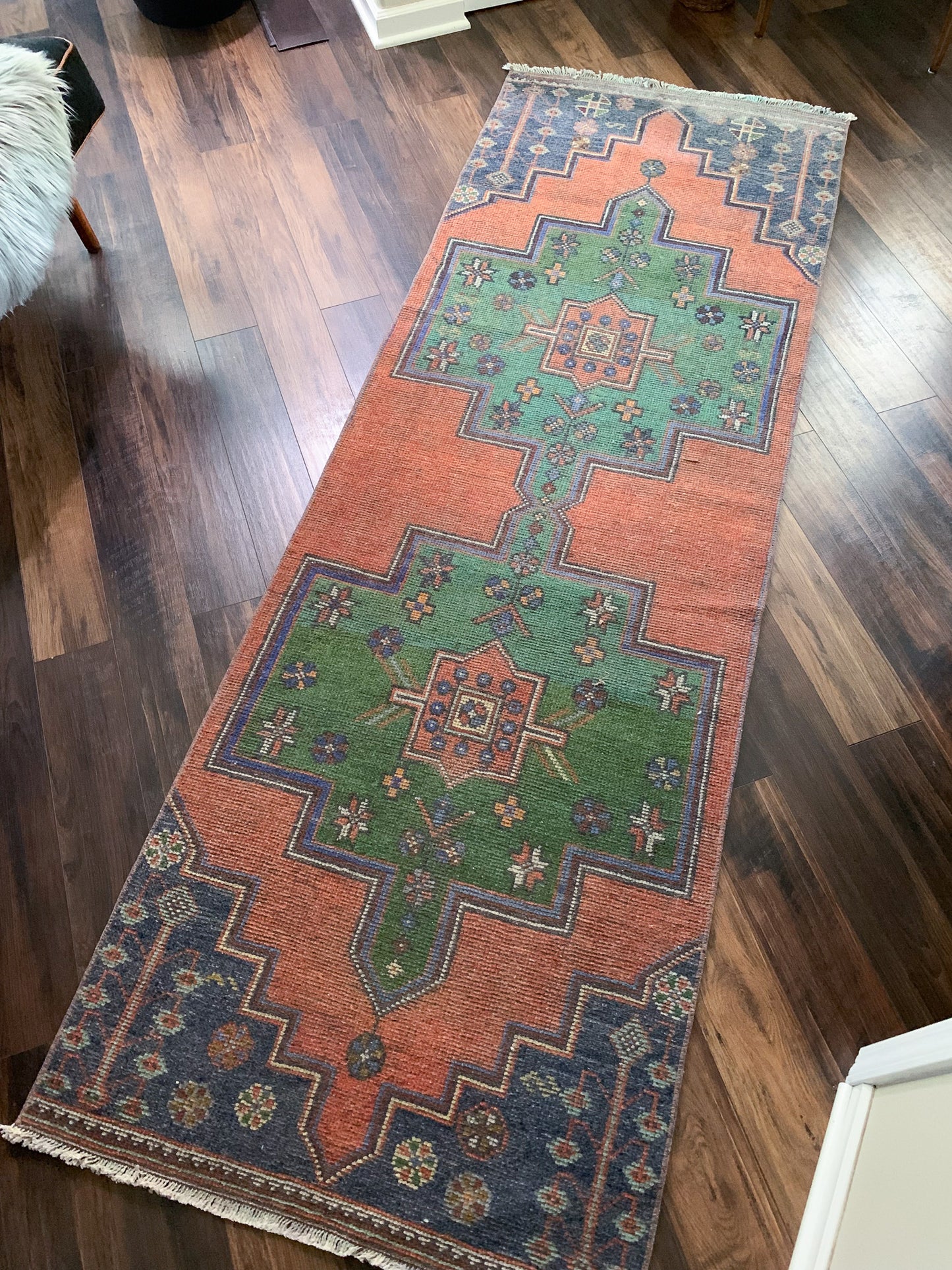 Vintage Turkish Runner Rug No. R1183 - 2.8' x 8.5'