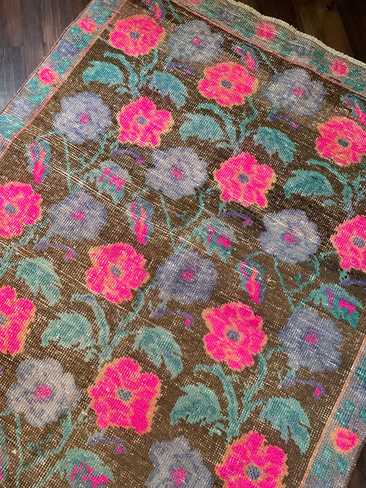 140.5×225\"Sugar plum”ViNTAGE TURKiSH RUG Mid 20th Century Modern Industrial Vintage Burgundy Turkish