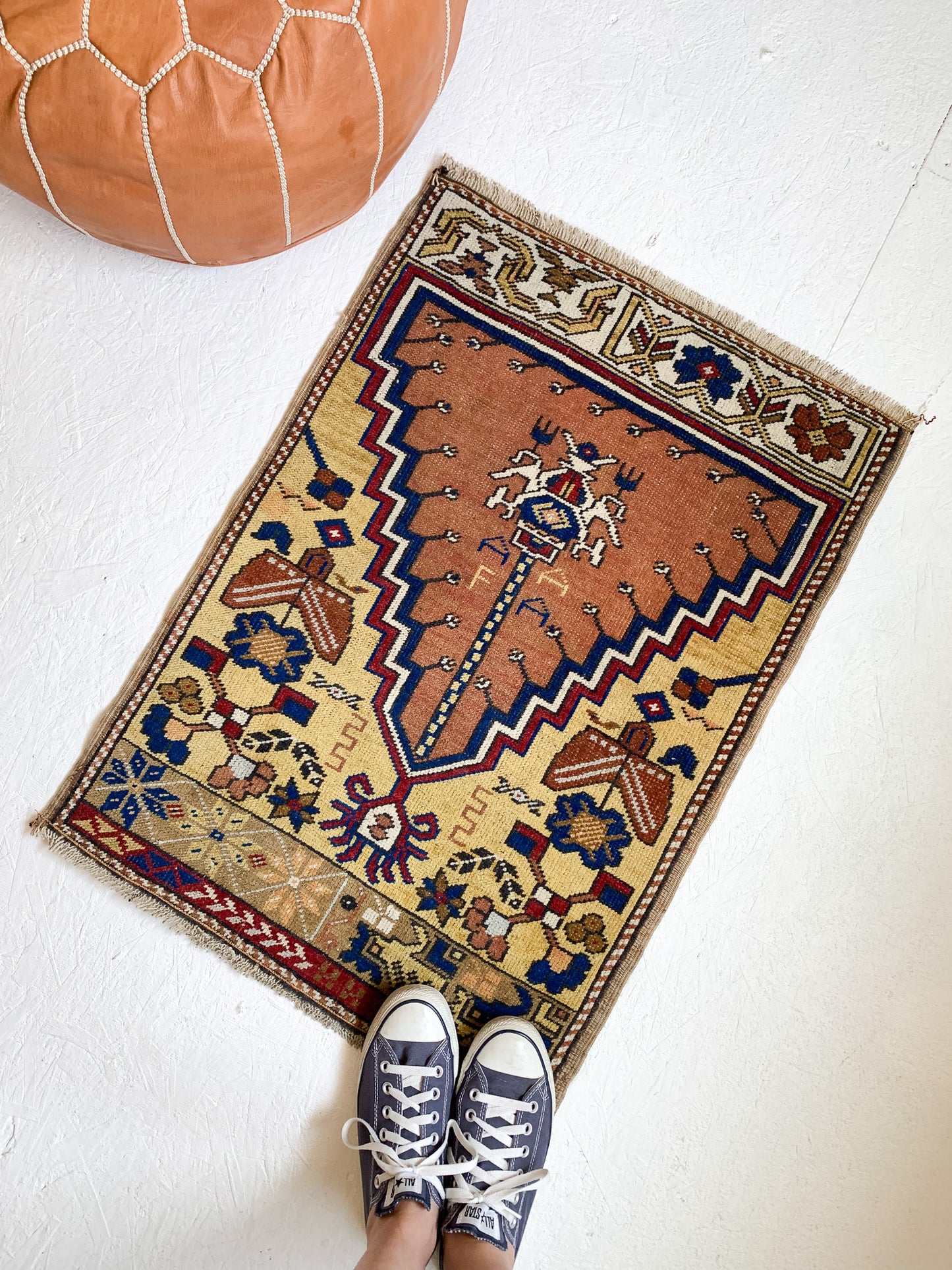 No. 565 - 2.0' x 2.8' Vintage Turkish Mini Rug