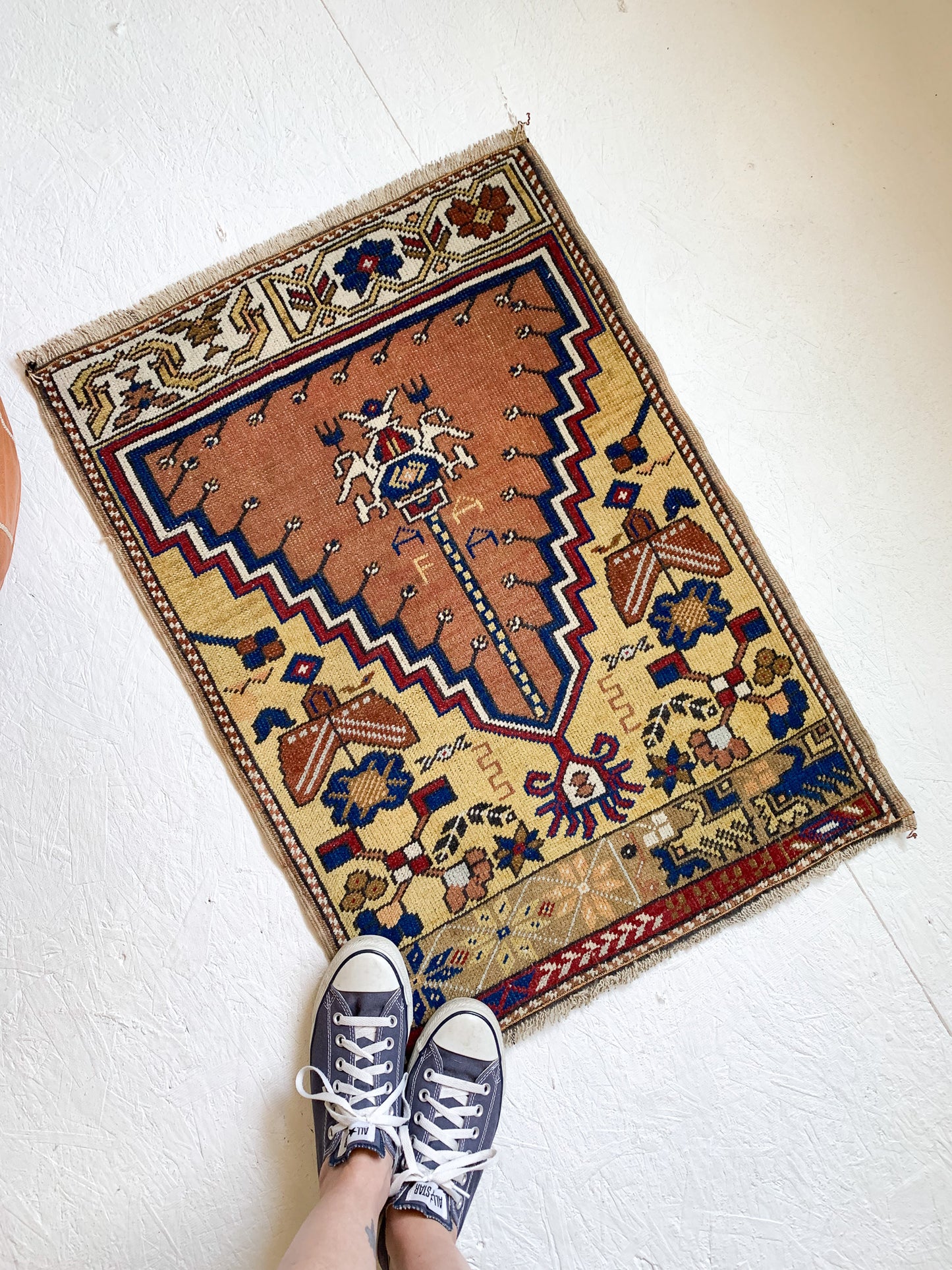 No. 565 - 2.0' x 2.8' Vintage Turkish Mini Rug