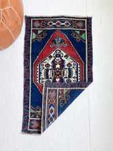 Load image into Gallery viewer, No. 567 - 1.7&#39; x 3.0&#39; Vintage Turkish Mini Rug
