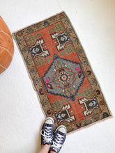 Load image into Gallery viewer, No. 571 - 1.7&#39; x 3.2&#39; Vintage Turkish Mini Rug
