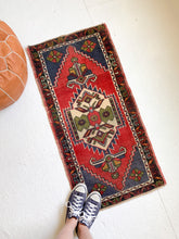 Load image into Gallery viewer, No. 577 - 1.8&#39; x 3.7&#39; Vintage Turkish Mini Rug
