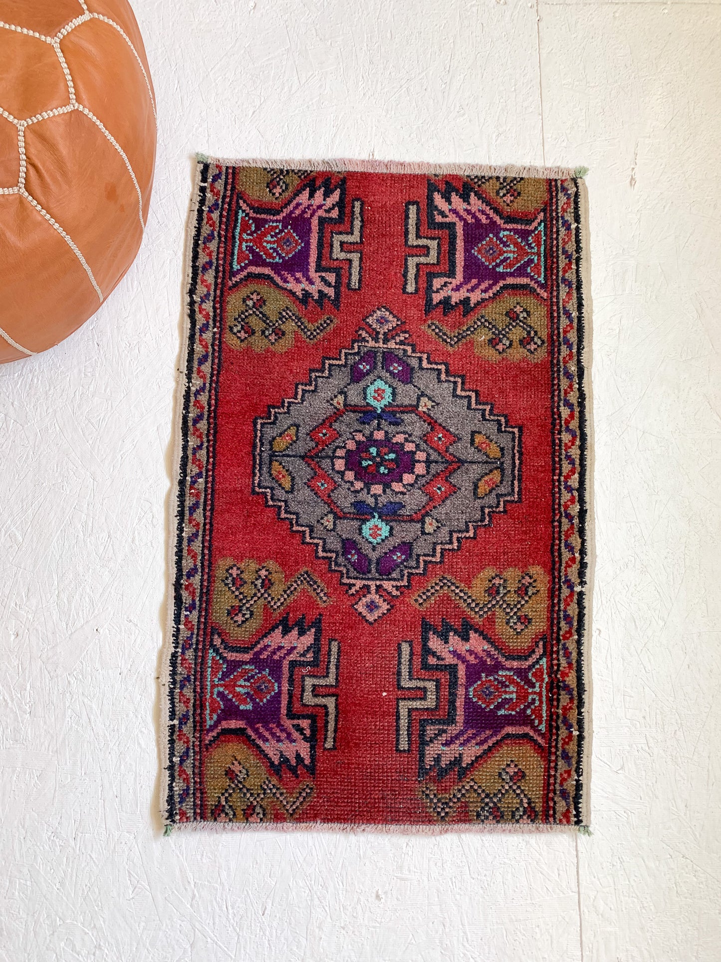 No. 584 - 1.7' x 2.8' Vintage Turkish Mini Rug