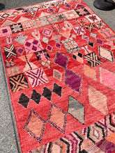 Load image into Gallery viewer, No. A1080 - 5.6&#39; x 8.8&#39; Modern Moroccan Bejaad Area Rug
