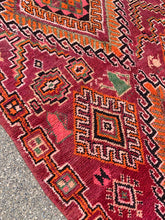 Load image into Gallery viewer, No. A1084 - 5.5&#39; x 11.0&#39; Vintage Moroccan Bejaad Area Rug
