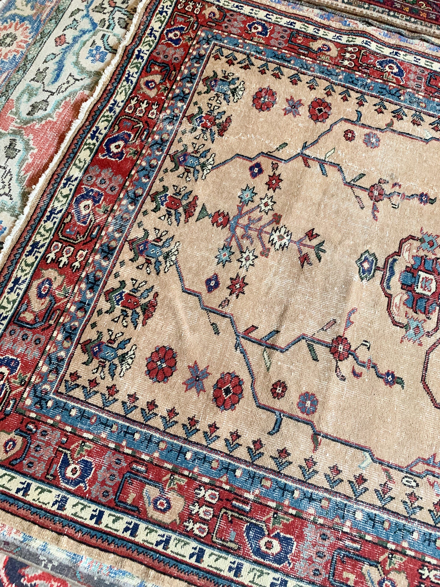 No. A1135 - 4.9' x 8.0' Vintage Turkish Area Rug