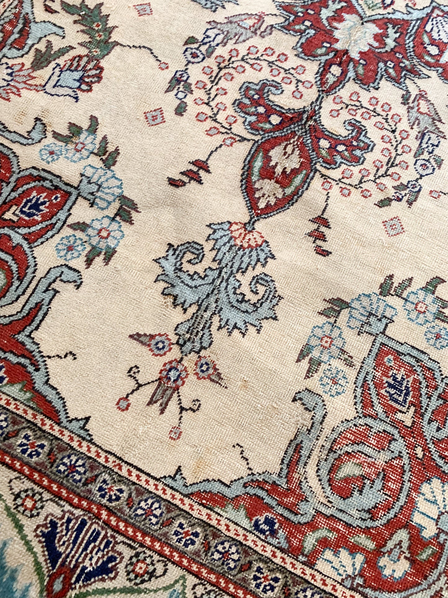 No. A1134 - 4.7' x 7.1' Vintage Turkish Area Rug