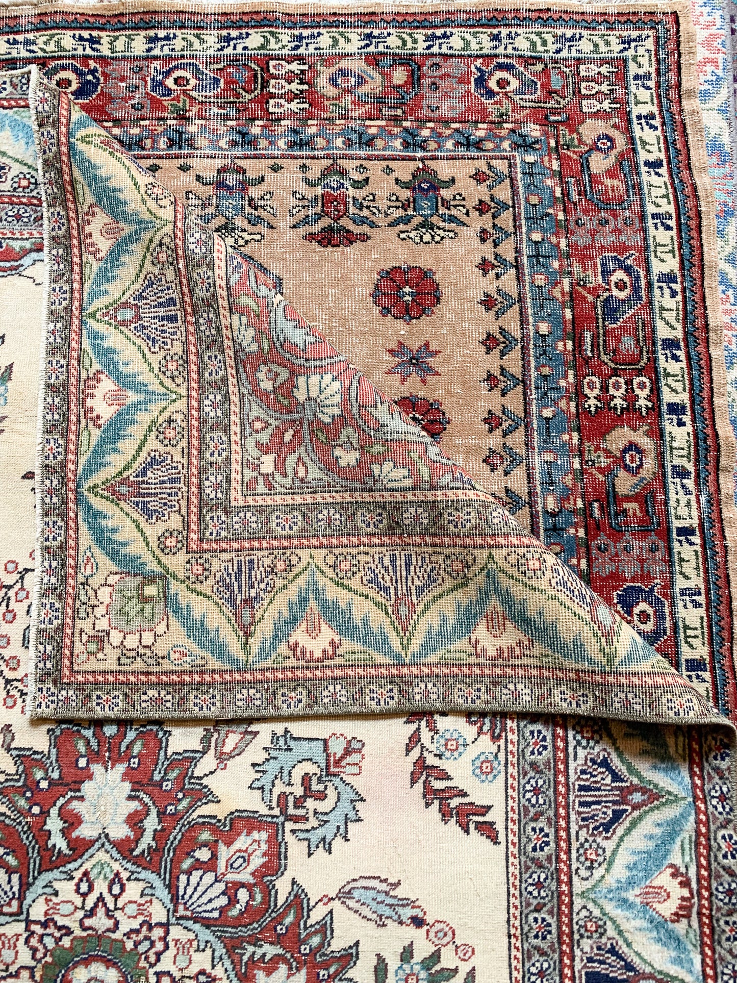 No. A1134 - 4.7' x 7.1' Vintage Turkish Area Rug