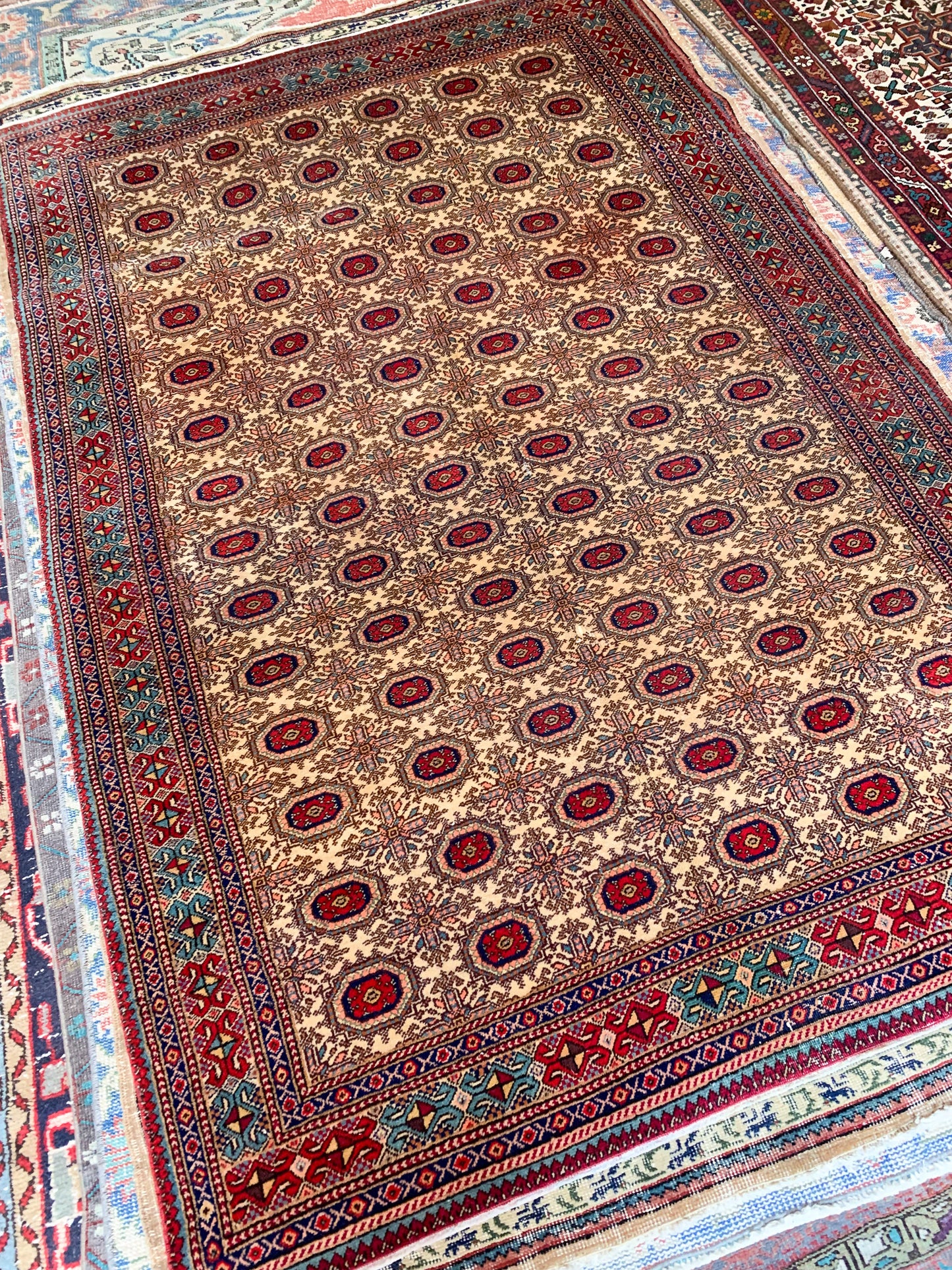 No. A1133 - 4.9' x 7.3' Vintage Turkish Area Rug