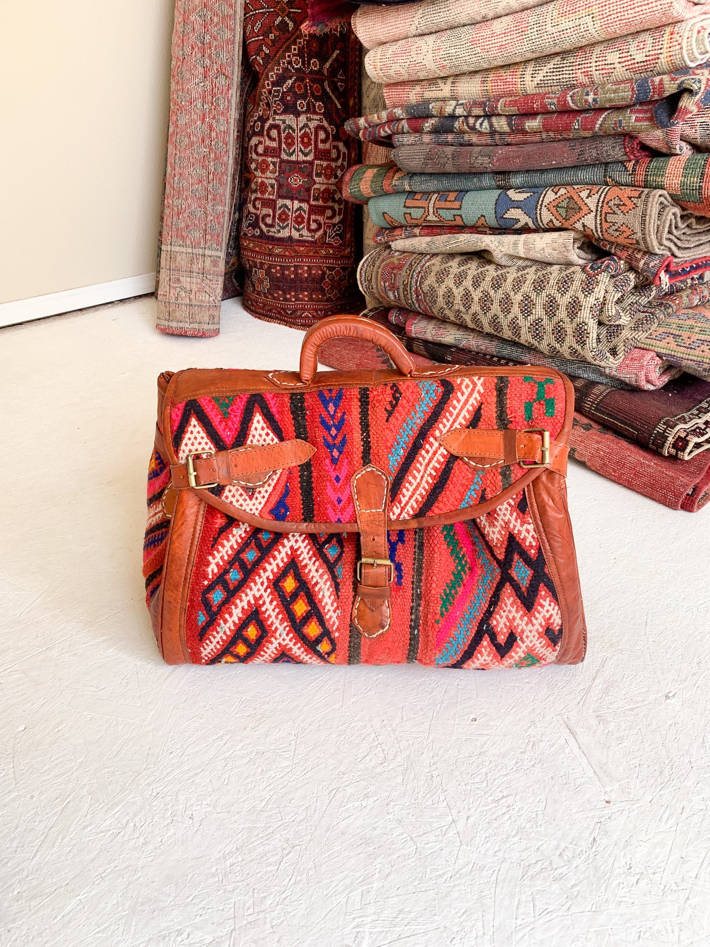 No. BAG 153 - Moroccan Handmade Rug & Leather Briefcase/Messenger Bag