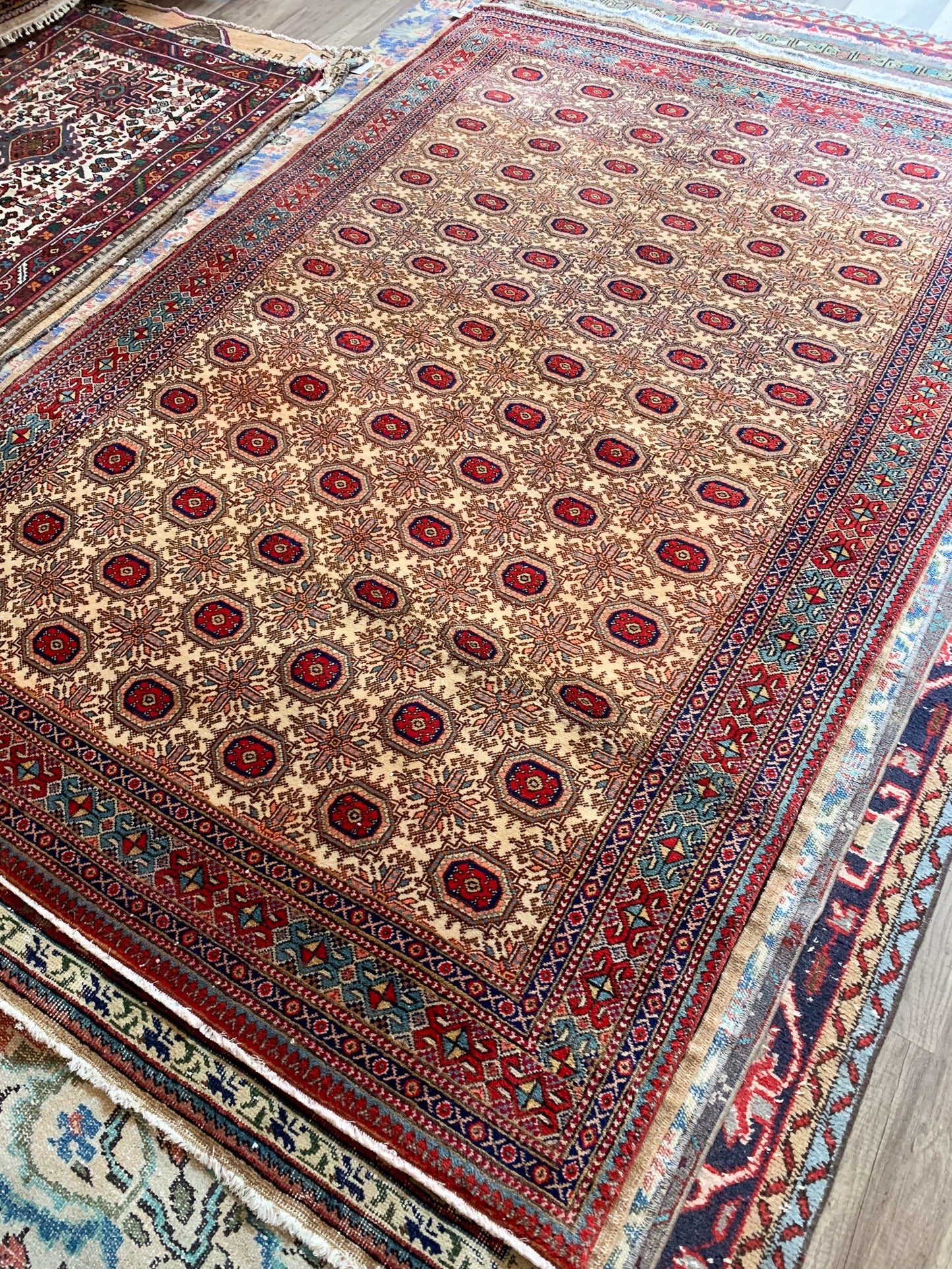 No. A1133 - 4.9' x 7.3' Vintage Turkish Area Rug