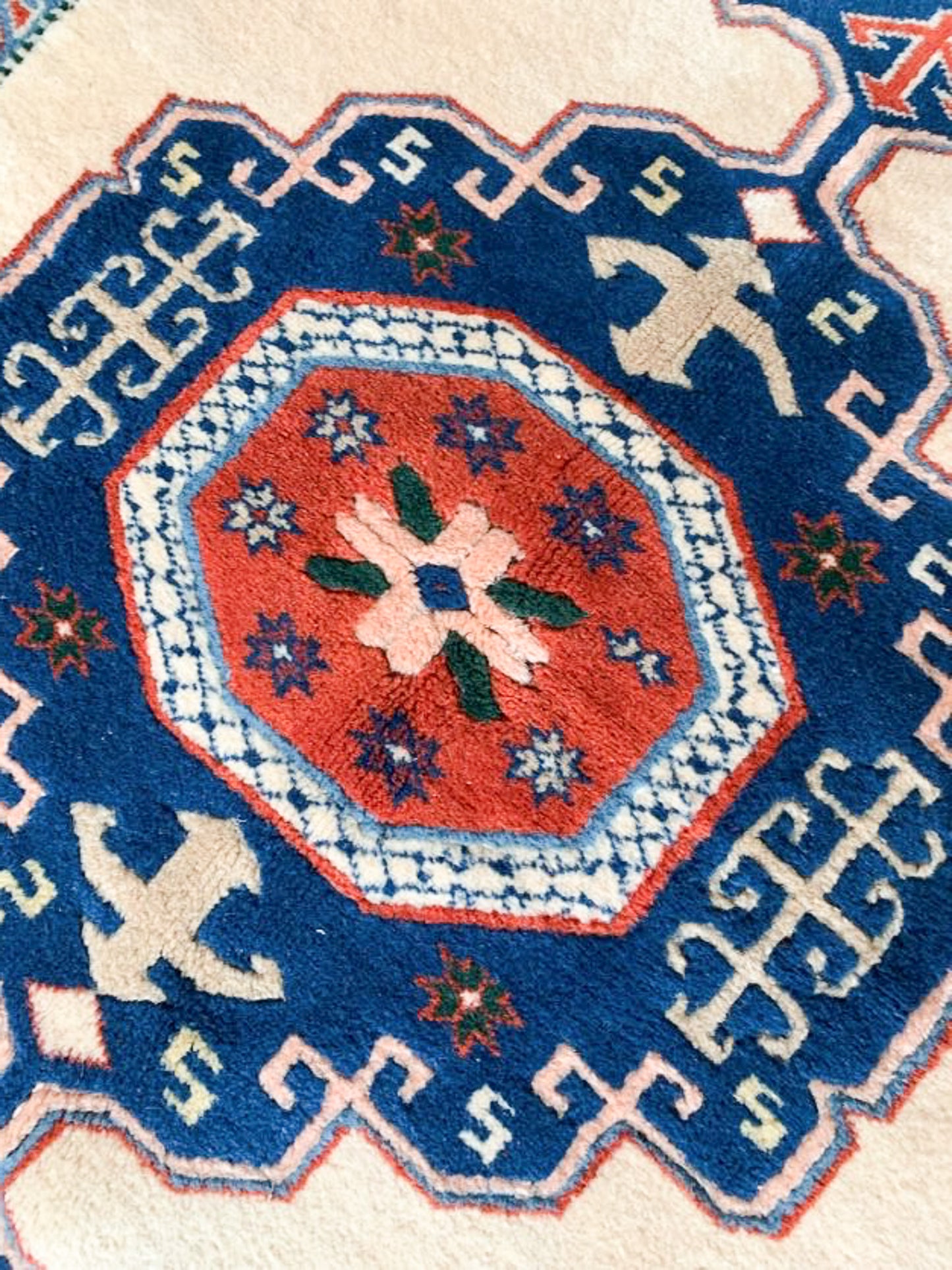 No. A1132 - 5.1' x 7.8' Vintage Turkish Area Rug