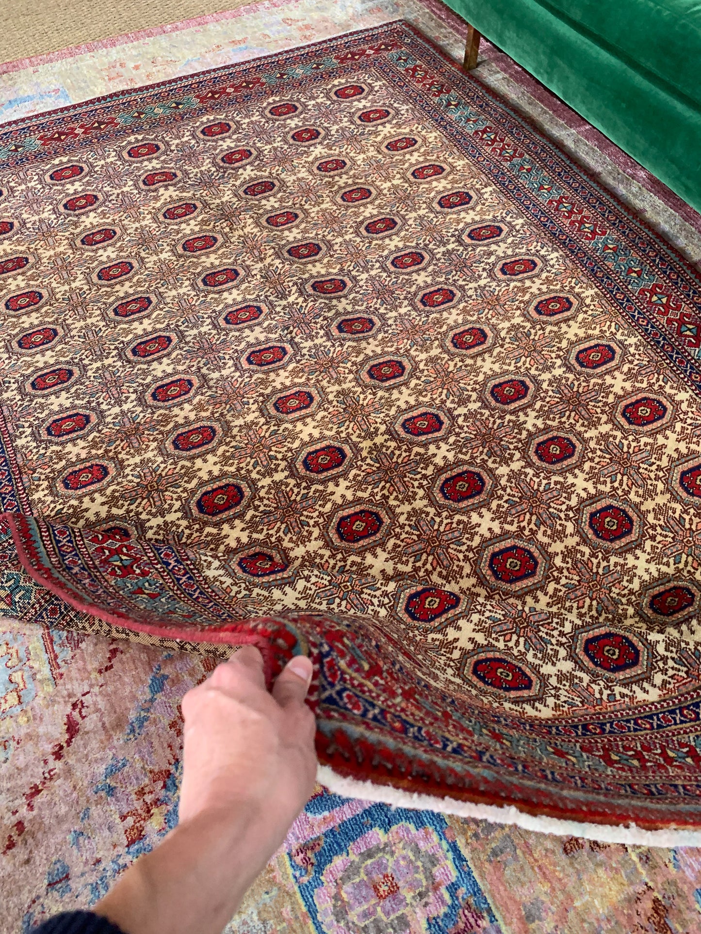 No. A1133 - 4.9' x 7.3' Vintage Turkish Area Rug