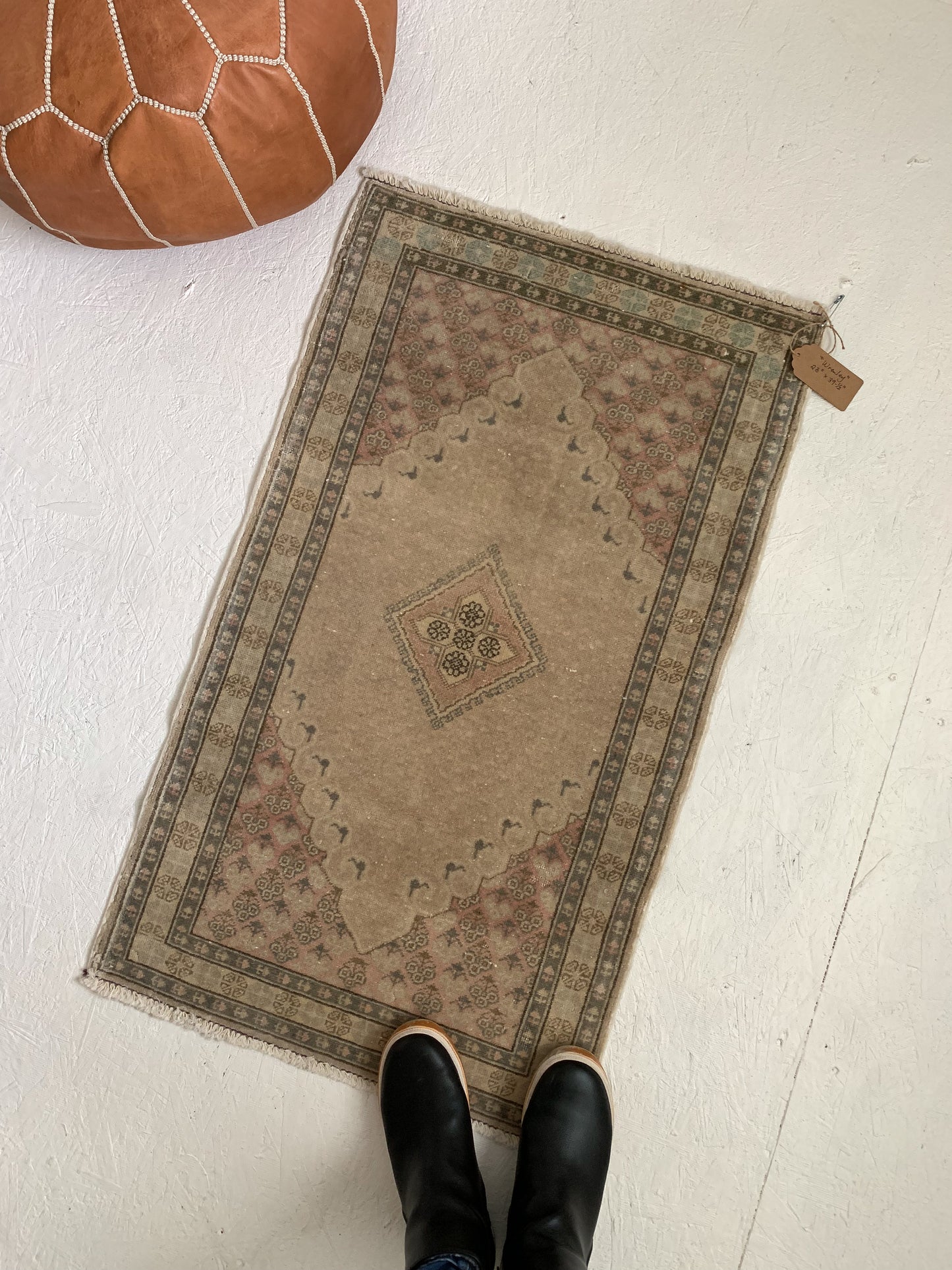 Wrenley - 1.9' x 3.3' Vintage Turkish Mini Rug