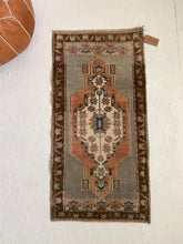 Load image into Gallery viewer, Angelique - 1.7&#39; x 3.4&#39; Vintage Turkish Mini Rug
