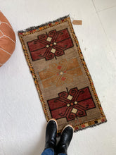 Load image into Gallery viewer, Freyja - 1.6&#39; x 3.3&#39; Vintage Turkish Mini Rug
