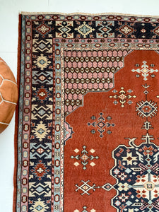 Victoria - 5.4' x 7.0' Vintage Turkish Area Rug