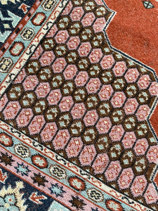 Victoria - 5.4' x 7.0' Vintage Turkish Area Rug