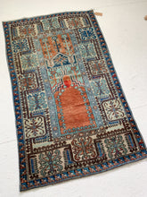Load image into Gallery viewer, Emery - 3.1&#39; x 5.3&#39; Vintage Turkish Area Rug

