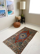 Load image into Gallery viewer, Everleigh - 3.1&#39; x 6.2&#39; Vintage Turkish Area Rug
