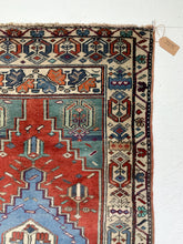 Load image into Gallery viewer, Everleigh - 3.1&#39; x 6.2&#39; Vintage Turkish Area Rug
