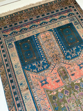 Load image into Gallery viewer, Remi - 5.1&#39; x 10.6&#39; Vintage Persian Area Rug
