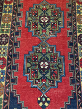 Load image into Gallery viewer, Alina - 3.9&#39; x 7.6&#39; Vintage Turkish Area Rug
