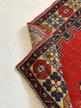 Load image into Gallery viewer, Alina - 3.9&#39; x 7.6&#39; Vintage Turkish Area Rug
