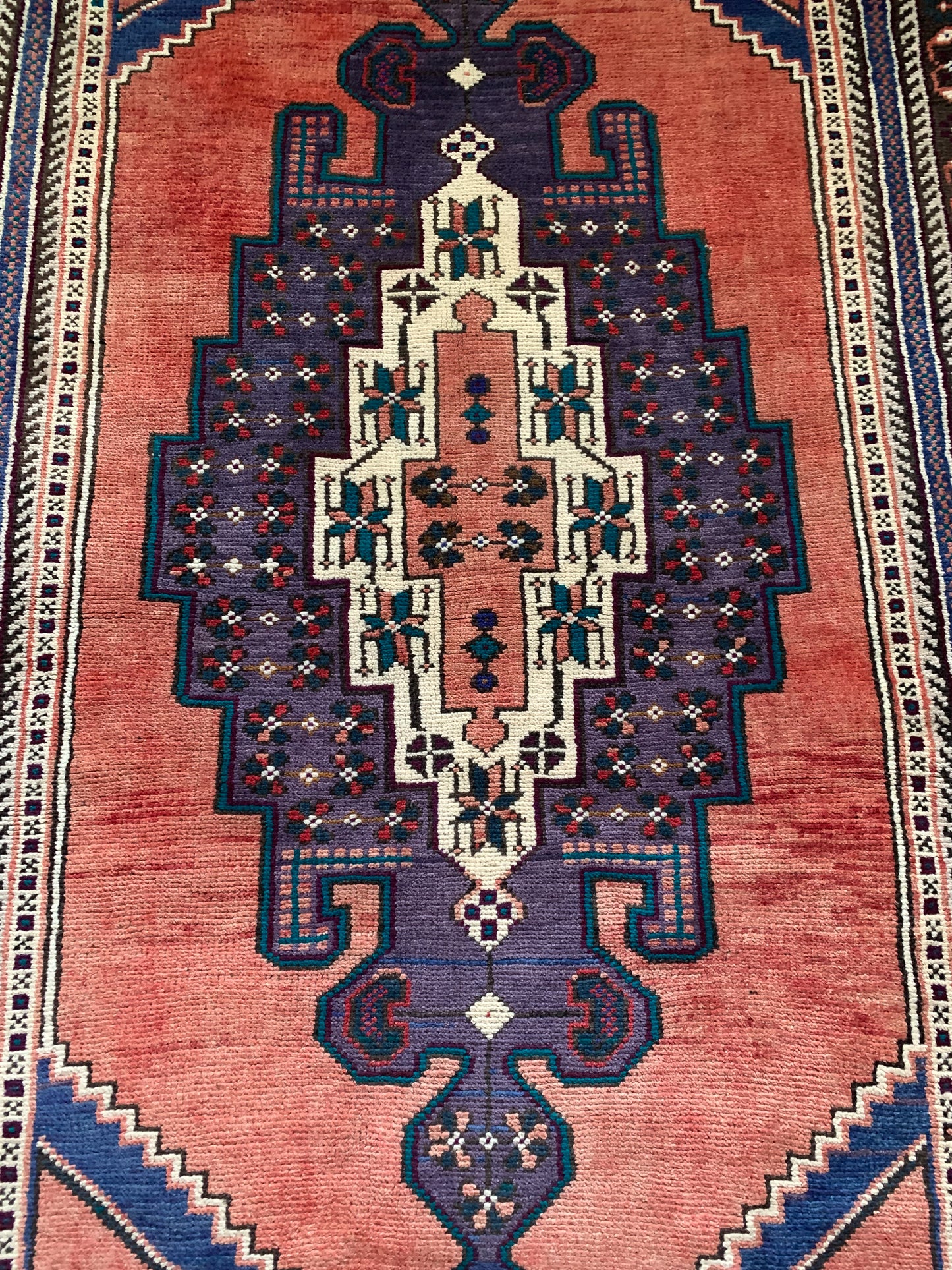 Trina - 4.7' x 7.8' Vintage Turkish Area Rug