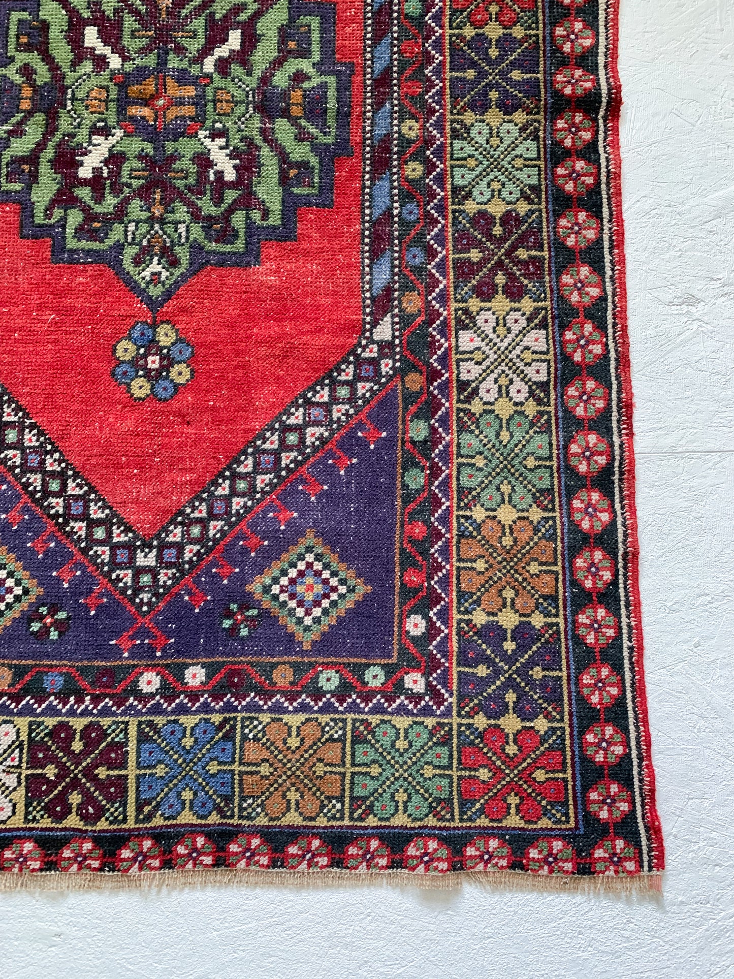 Constance - 3.5' x 5.7' Vintage Turkish Area Rug