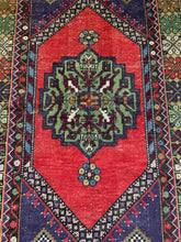 Load image into Gallery viewer, Constance - 3.5&#39; x 5.7&#39; Vintage Turkish Area Rug
