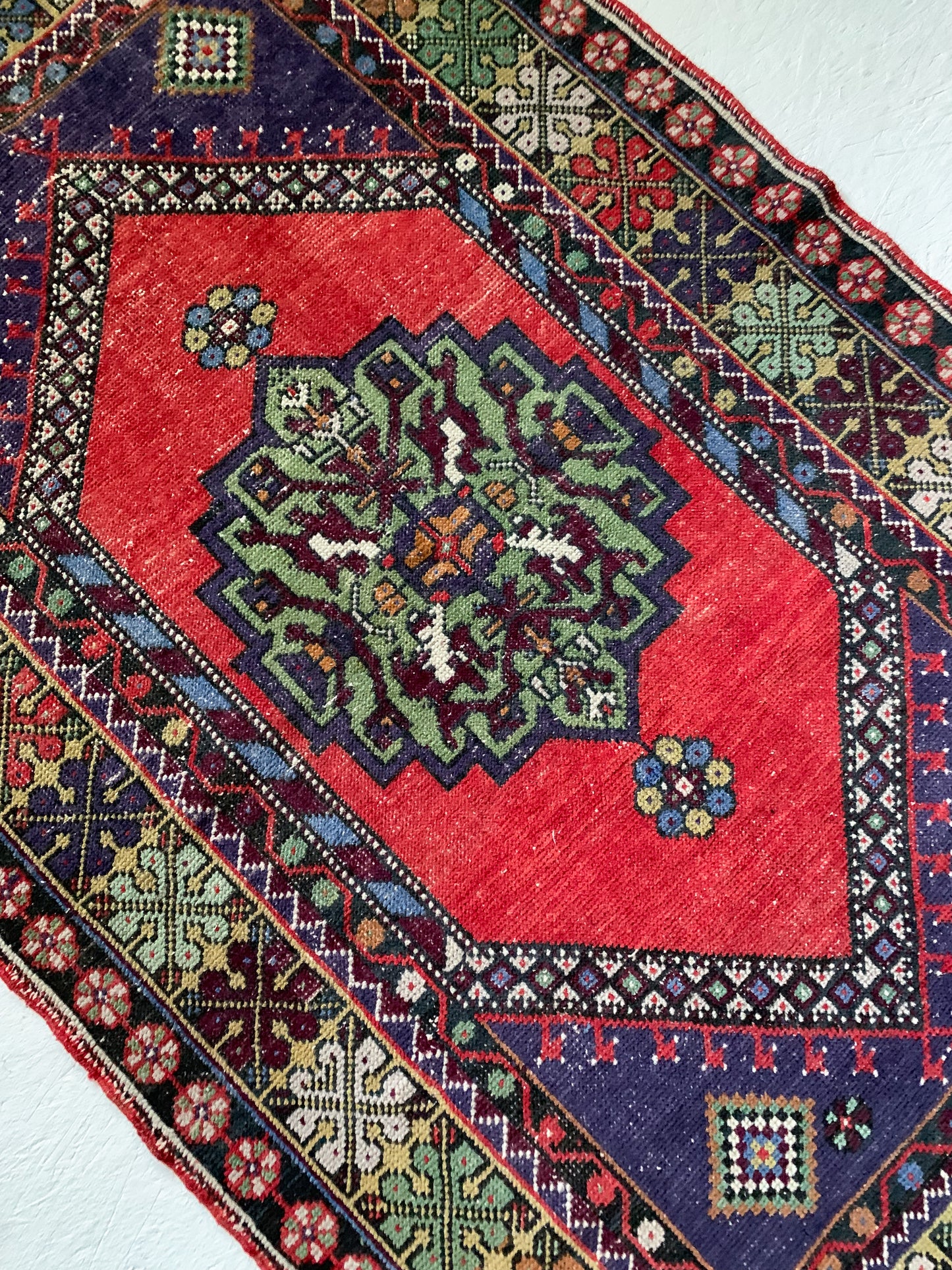 Constance - 3.5' x 5.7' Vintage Turkish Area Rug