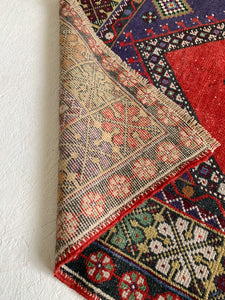 Constance - 3.5' x 5.7' Vintage Turkish Area Rug