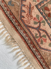 Load image into Gallery viewer, Candace - 5.1&#39; x 8.4&#39; Vintage Turkish Area Rug
